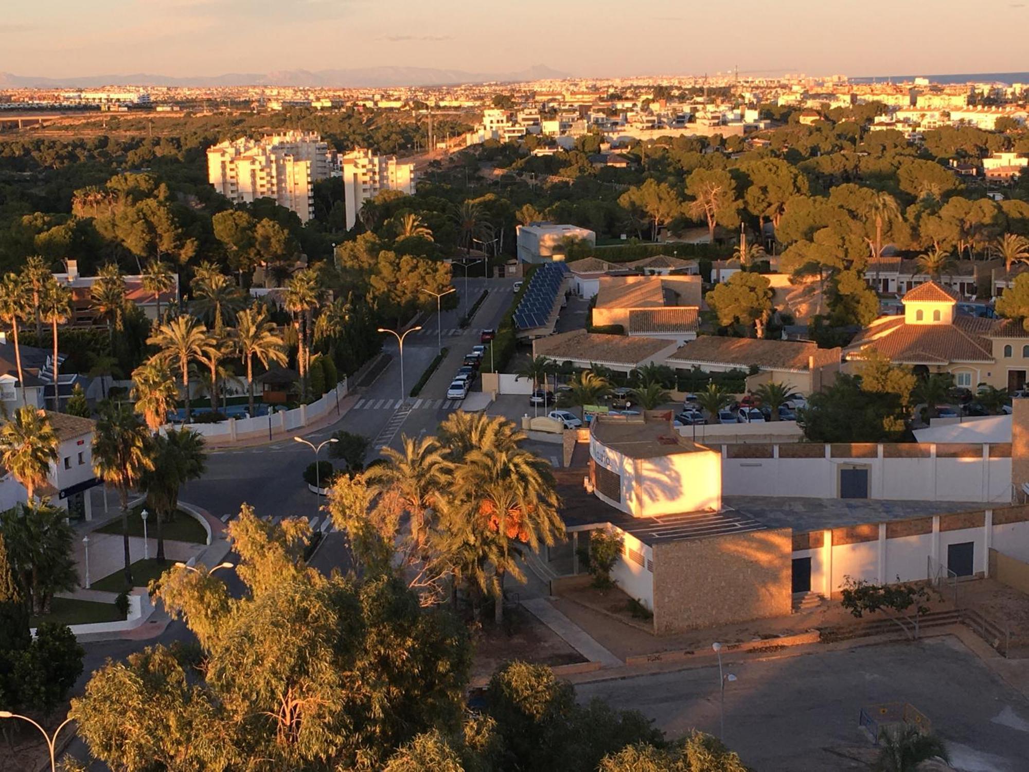 Cosy, Seaview Apartment, Close To Beach And Bars -Edificio Rhin Campoamor Zewnętrze zdjęcie